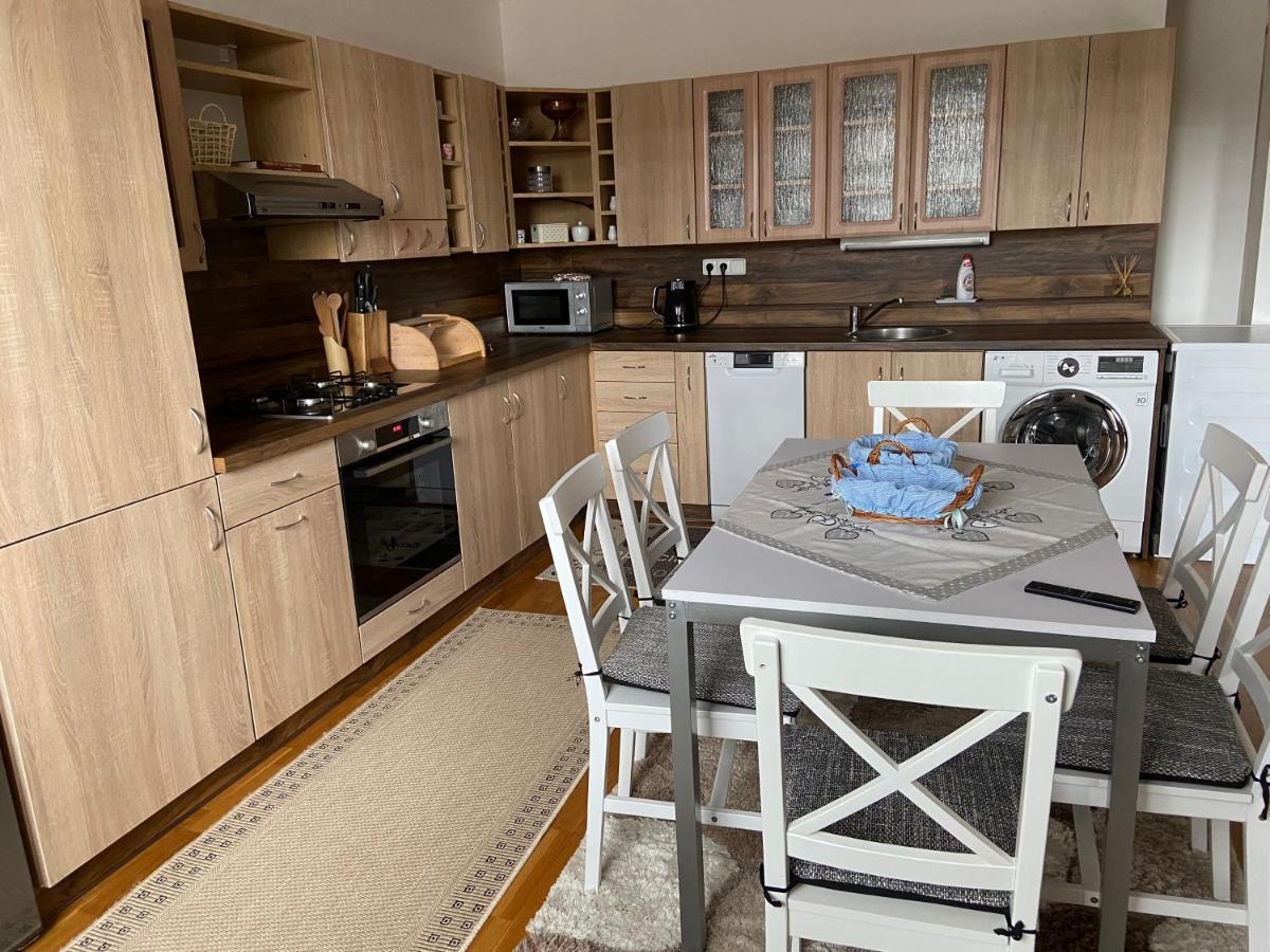 טטרנסקה לומניקה Apartman Juli מראה חיצוני תמונה